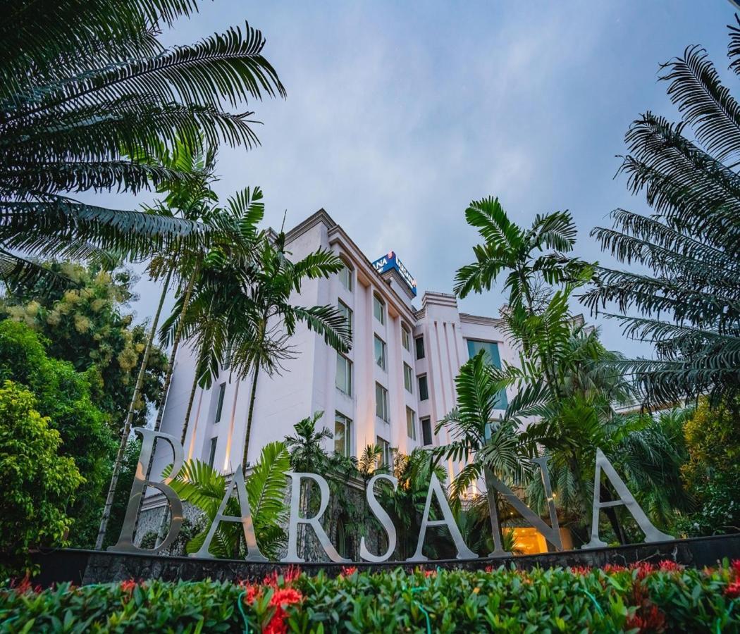 Barsana Hotel & Resort Siliguri Exteriör bild