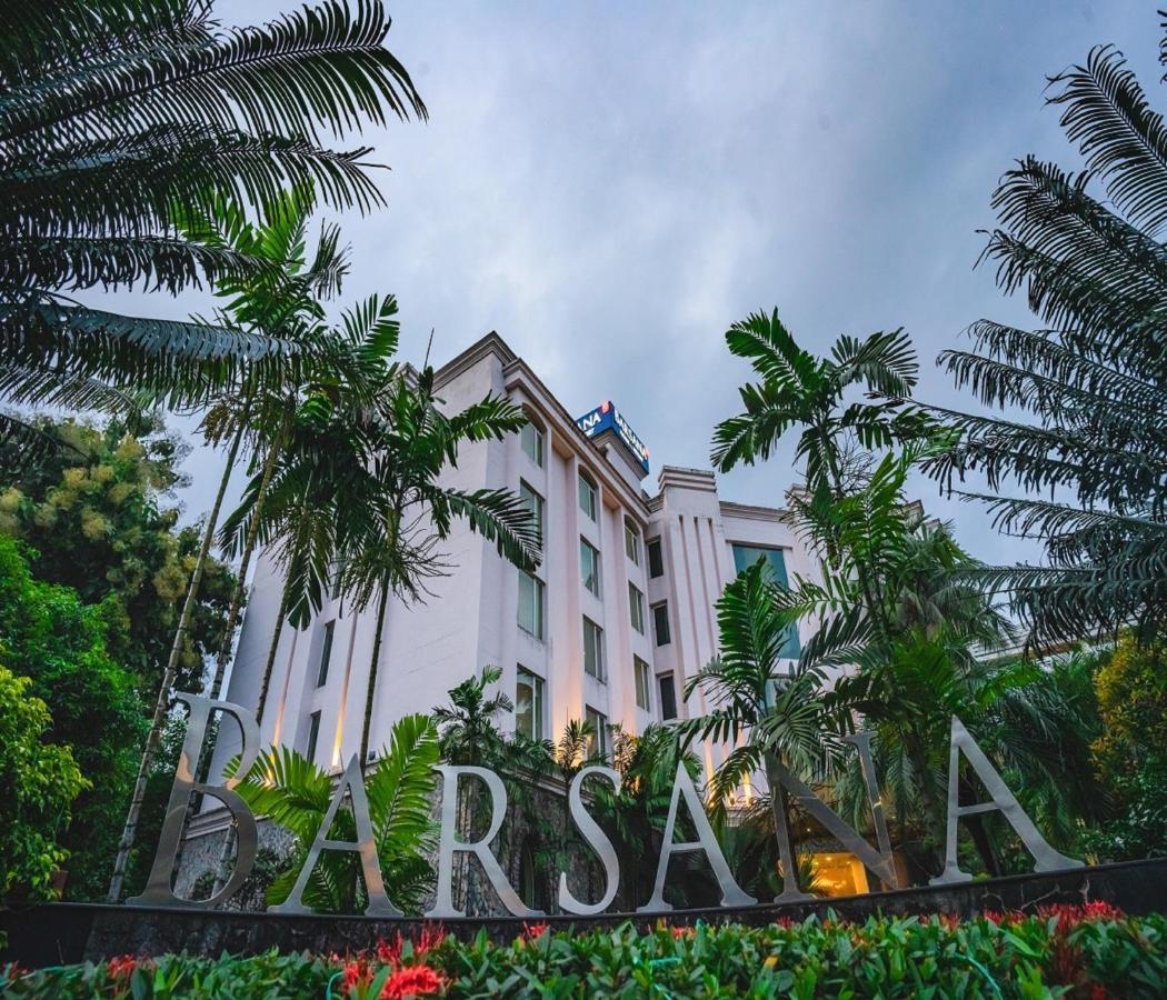 Barsana Hotel & Resort Siliguri Exteriör bild