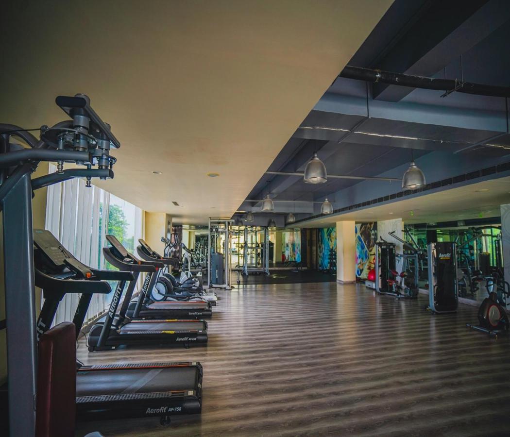 Barsana Hotel & Resort Siliguri Exteriör bild
