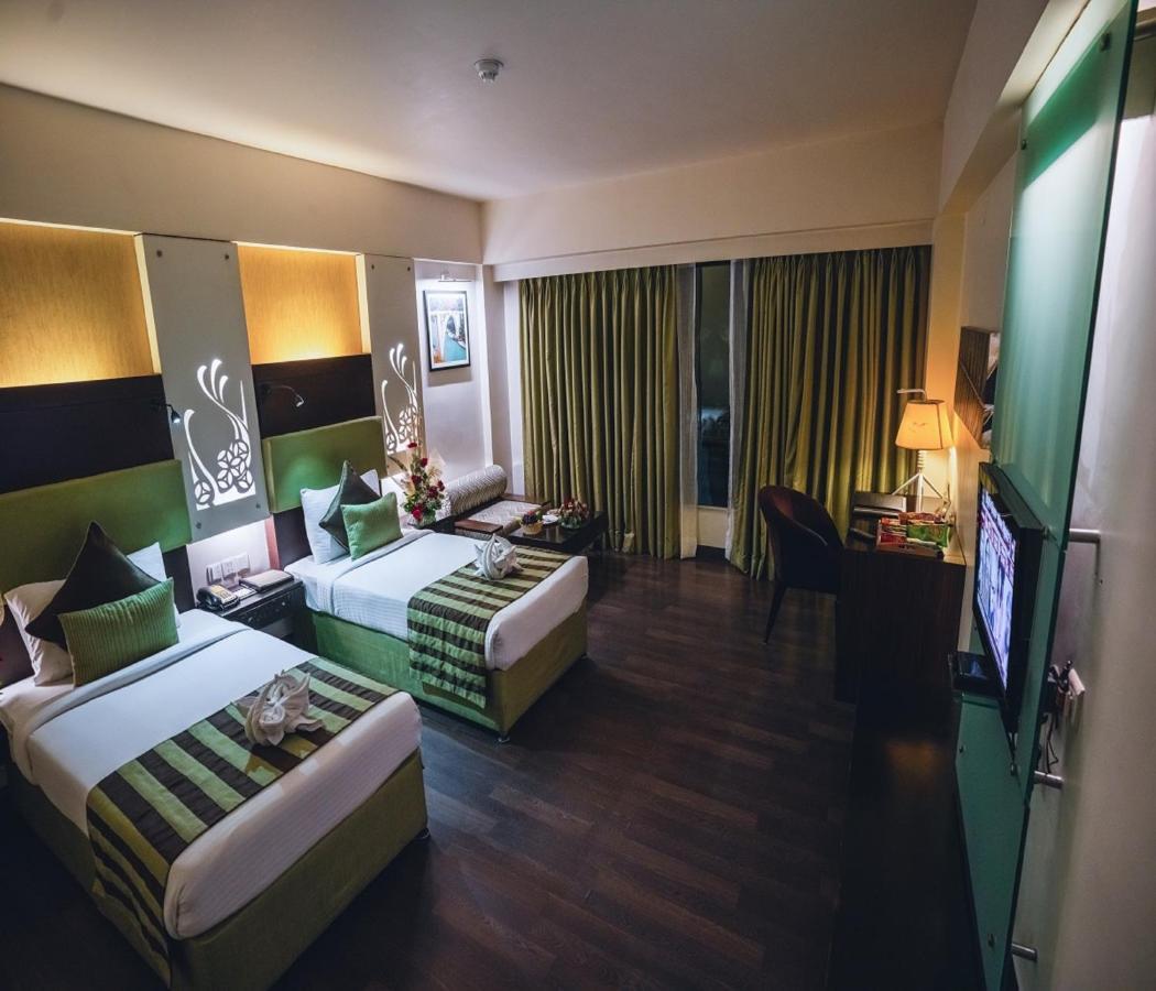 Barsana Hotel & Resort Siliguri Exteriör bild