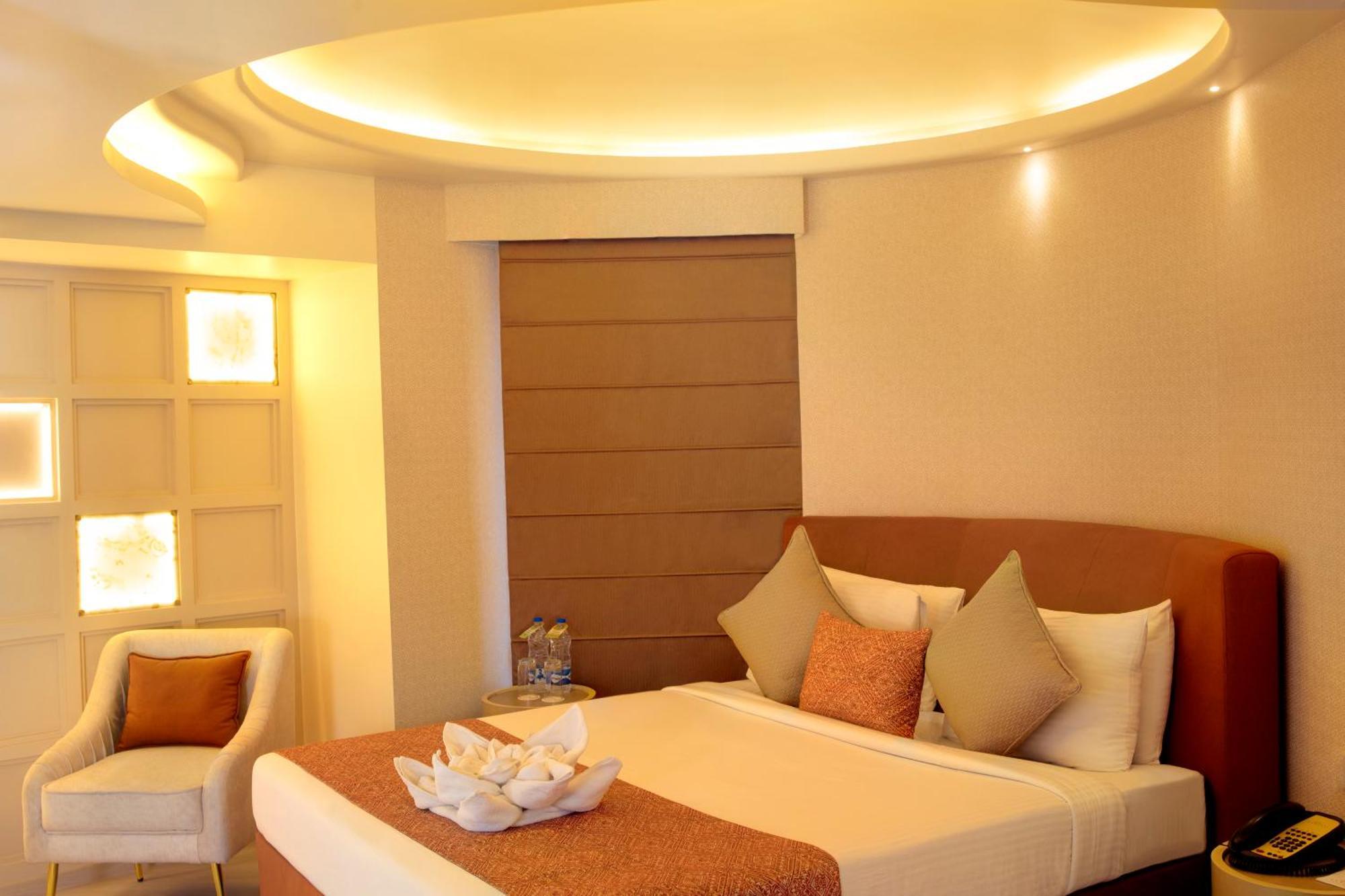 Barsana Hotel & Resort Siliguri Exteriör bild